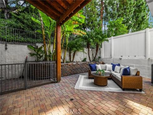 180  Horseshoe  , Placentia, CA