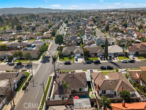 1355  Montevideo  , Placentia, CA