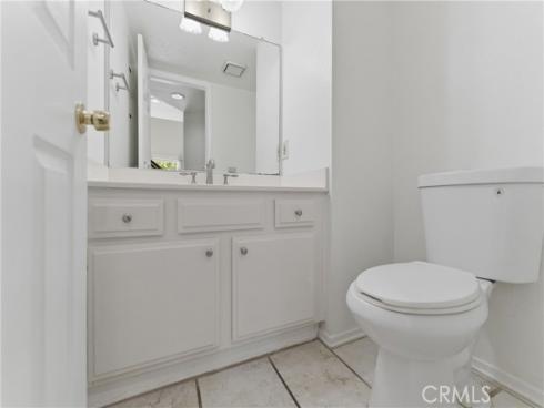 1000  Henrietta  , Placentia, CA