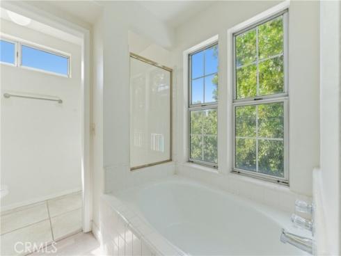 1000  Henrietta  , Placentia, CA