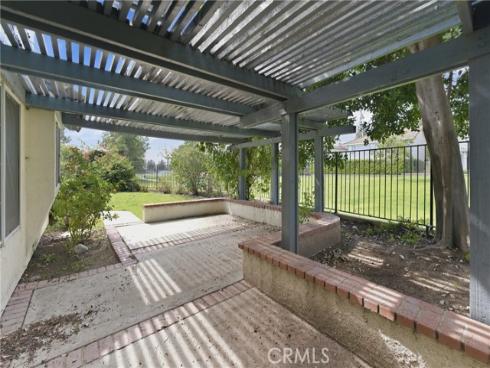 1000  Henrietta  , Placentia, CA