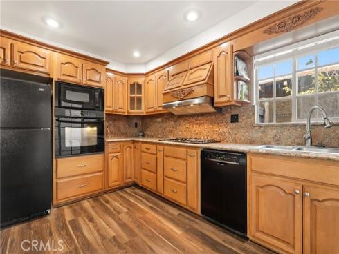 337 E Chapman  , Placentia, CA