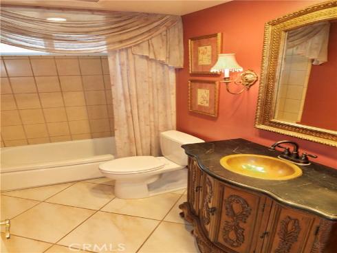 1819  Cambridge  , Placentia, CA