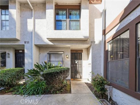 304  Molokai  , Placentia, CA