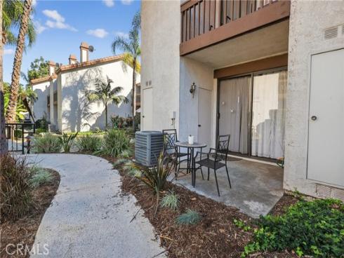 304  Molokai  , Placentia, CA