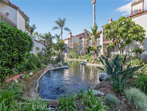 304  Molokai  , Placentia, CA