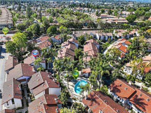 304  Molokai  , Placentia, CA