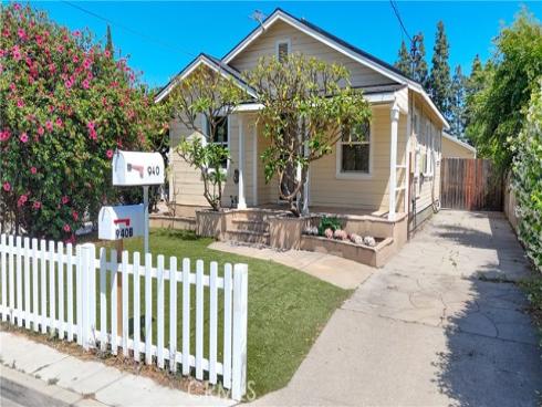 940  Cypress  , Placentia, CA