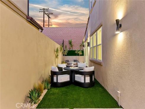 578  Patten  , Placentia, CA