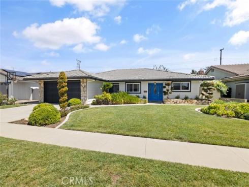 1384  Roxborough  , Placentia, CA