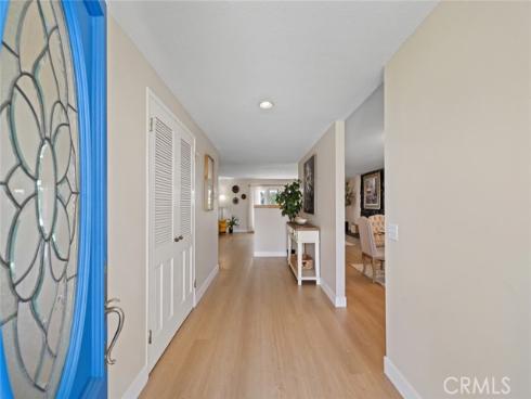 1384  Roxborough  , Placentia, CA