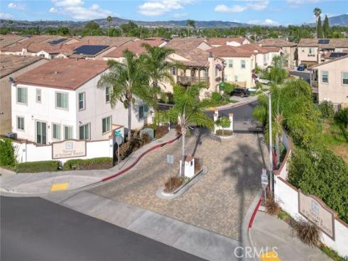 1256 N Vecino  , Placentia, CA