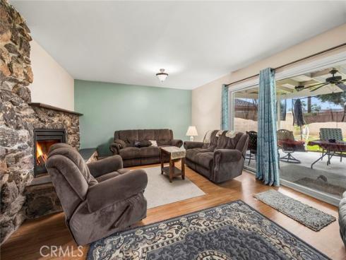 718  Kenoak  , Placentia, CA