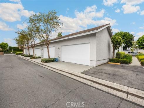 621  Seneca  , Placentia, CA