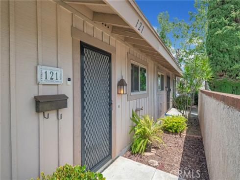 121 Doverfield 61 Drive, Placentia, CA