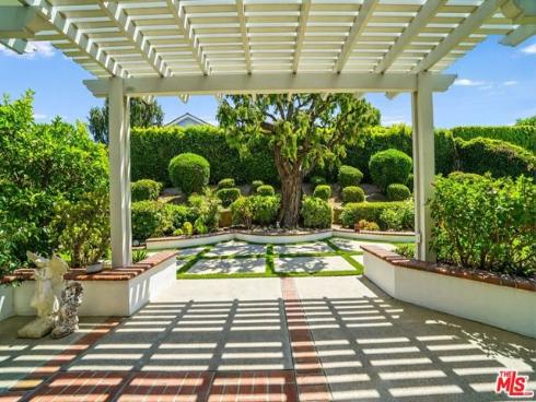 916 Finnell Way, Placentia, CA
