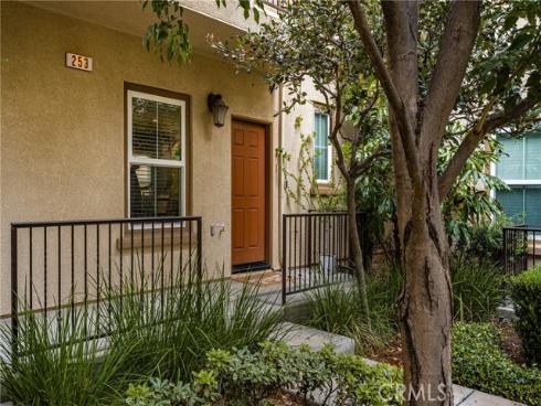 253 E Santa Fe Court, Placentia, CA