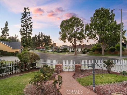 1548  Olympic  , Placentia, CA