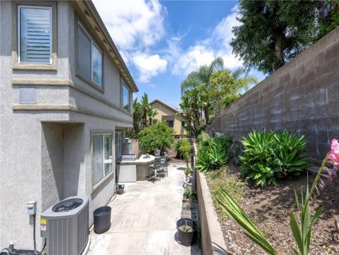 650 Ziegler Way, Placentia, CA