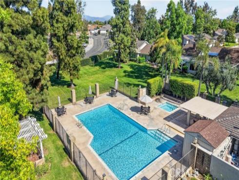 1213 Woodside , Placentia, CA