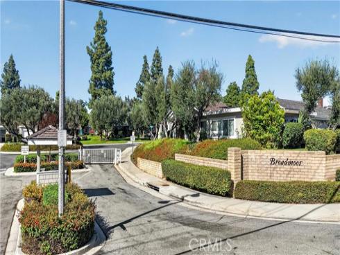 1213 Woodside , Placentia, CA