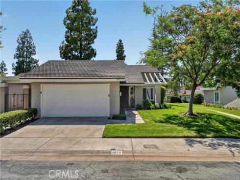 1213 Woodside , Placentia, CA