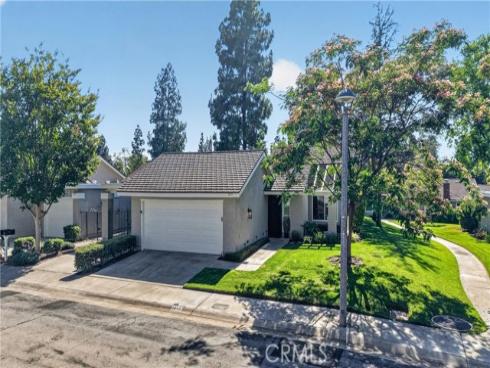 1213 Woodside , Placentia, CA