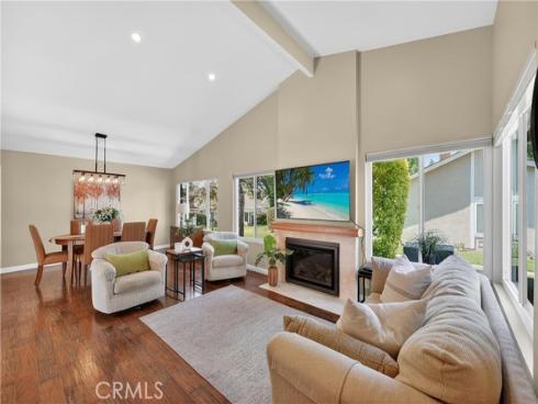 1213 Woodside , Placentia, CA