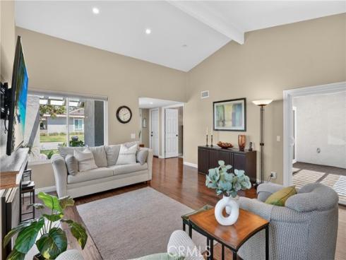 1213 Woodside , Placentia, CA