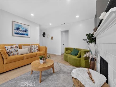 619 W Chapman , Placentia, CA