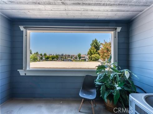 111 S Lakeview G Avenue, Placentia, CA