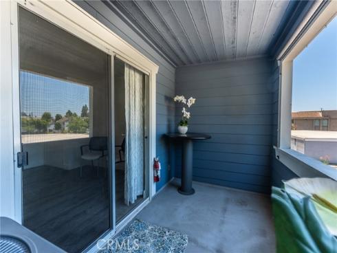 111 S Lakeview G Avenue, Placentia, CA