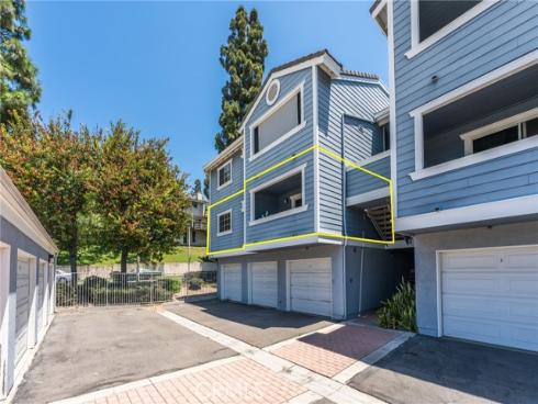 111 S Lakeview G Avenue, Placentia, CA