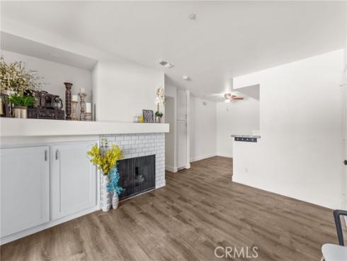 111 S Lakeview G Avenue, Placentia, CA