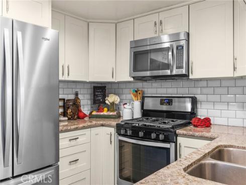 111 S Lakeview G Avenue, Placentia, CA