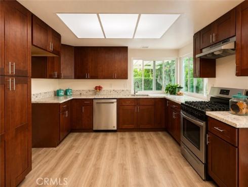 1018  Magnolia  , Placentia, CA