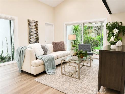 1018  Magnolia  , Placentia, CA