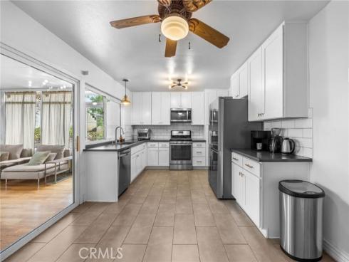 1136 Nottingham Way, Placentia, CA