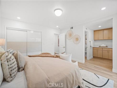 101 W Madison Avenue, Placentia, CA