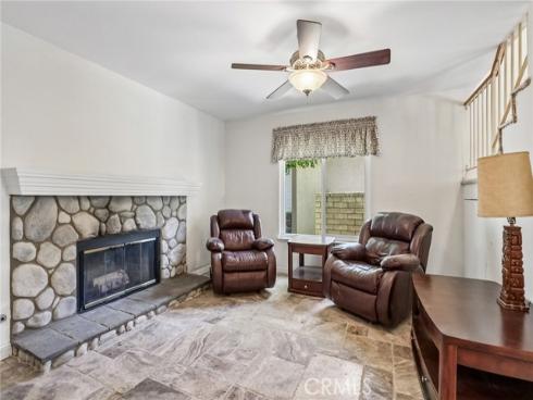 1215  Holt  , Placentia, CA