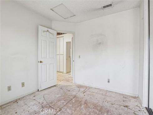 1215  Holt  , Placentia, CA