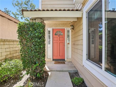 1215  Holt  , Placentia, CA