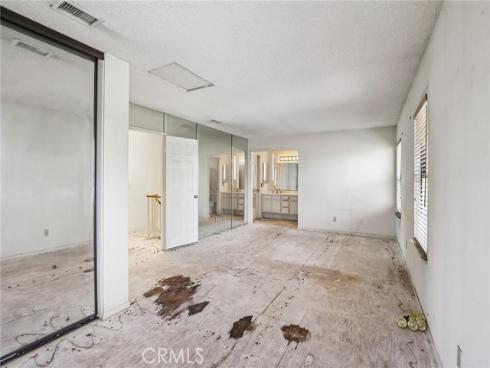 1215  Holt  , Placentia, CA
