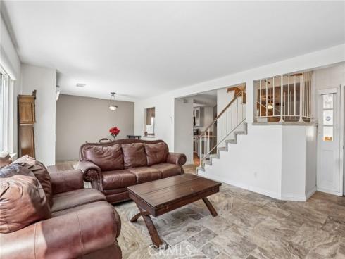 1215  Holt  , Placentia, CA