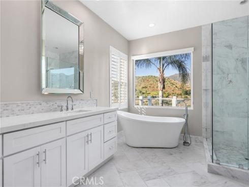 40  Barneburg  , Rancho Santa Margarita, CA