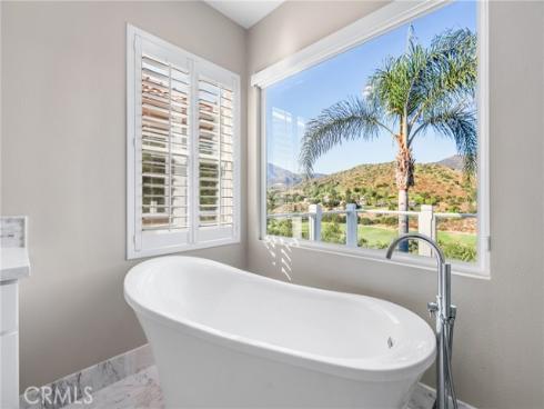 40  Barneburg  , Rancho Santa Margarita, CA