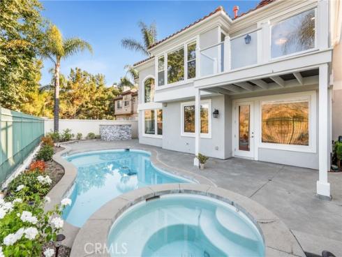 40  Barneburg  , Rancho Santa Margarita, CA