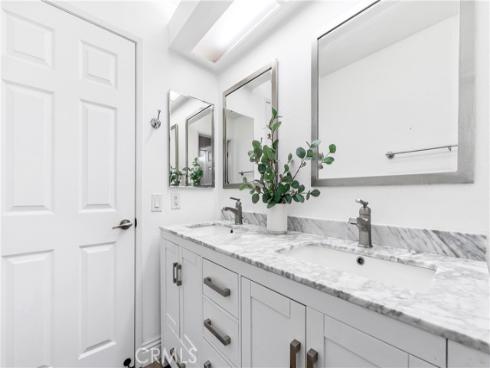 31885 Old Oak Road, Rancho Santa Margarita, CA