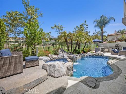 16 Golf Ridge Drive, Rancho Santa Margarita, CA
