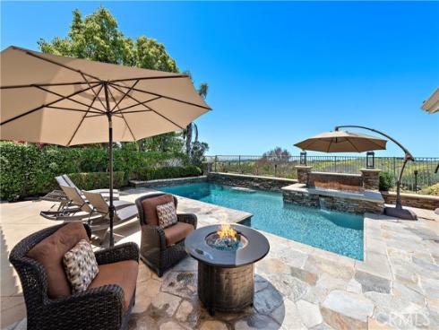 29 Ledgewood Drive, Rancho Santa Margarita, CA